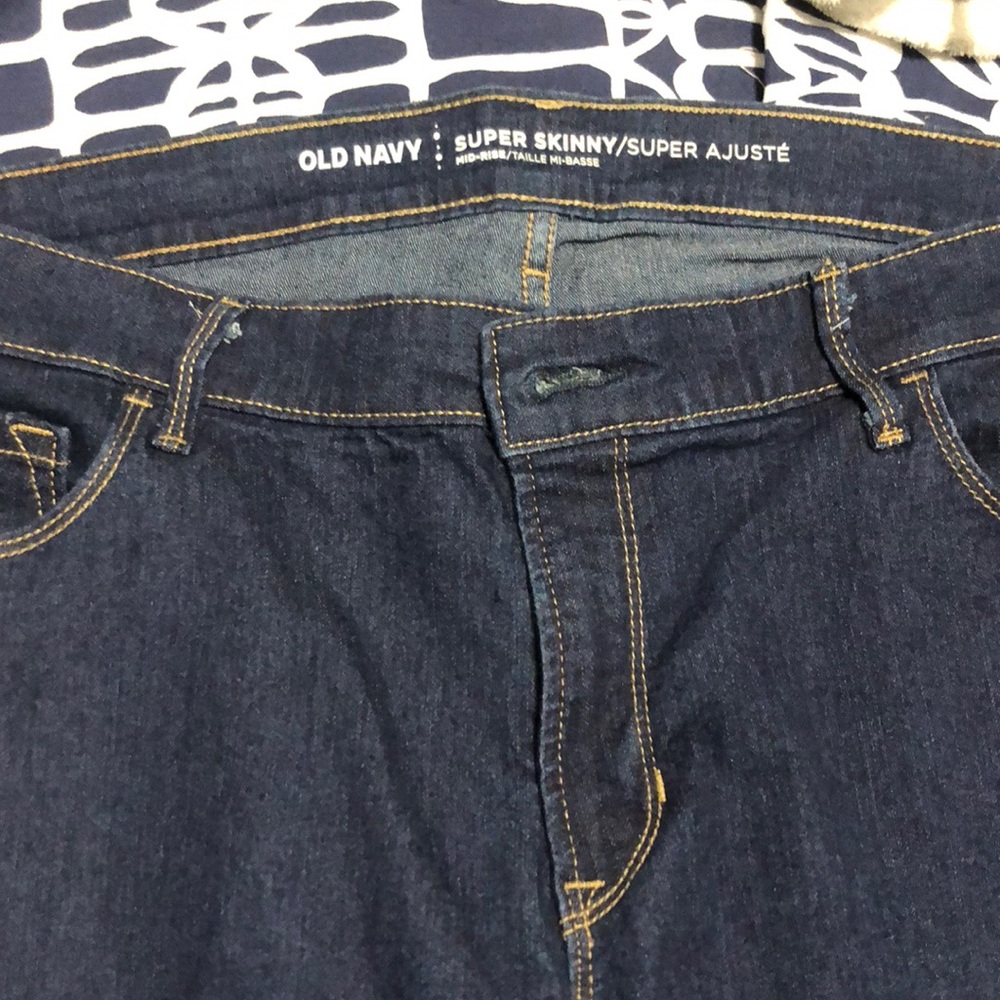 Old Navy Super Skinny Mid Rise Jeans